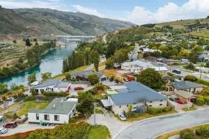 The Workshops - Clyde Holiday Home - 亚历山德拉