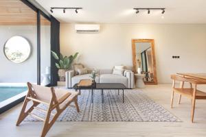 Spacious Apt with Spectacular Views and Private Pool