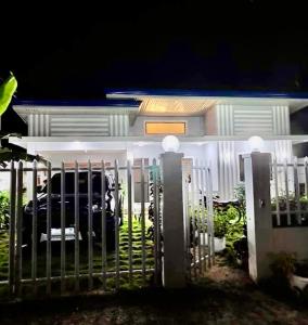 Matthew Pensione House- Modern Island Residence