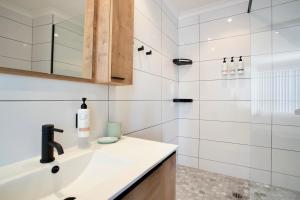 Nautica 410 by Mountain City Investments