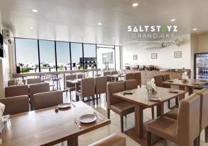 Saltstayz- Unitech Cyber Park & Sector 39