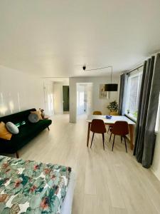 300 meter walk to LEGO house - 50m2 COZY apartment - unit D