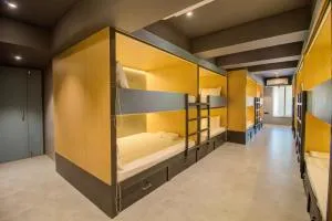 Mumbai Dorms - Borivli