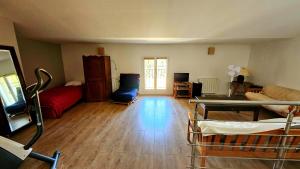 Maisons de vacances Maison vigneronne 8p / jardin / parking : photos des chambres