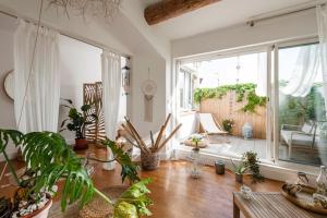 Appartements LESEHAN APPARTEMENT AIGUES MORTES Vue Remparts : photos des chambres