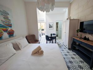 Cottonera Cara