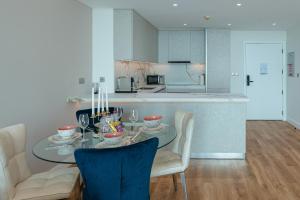 Upgraded 1BR on a high floor of Liberty House,DIFC - Allsopp&Allsopp