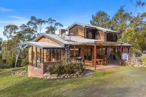 Country-style Stunner - Bushland Peace & Privacy - Neika