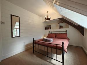 Y Cwtch - Panoramic mountain views within Snowdonias National Park - 4x4 only