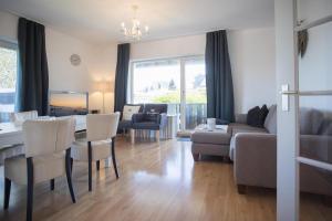 Welcome in - Ferienwohnung Kleine Auszeit - Zentrum von Winterberg mit Balkon