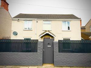 Work & Relax- Convenient 2-Bed House - 3-star hotels in Grimsby