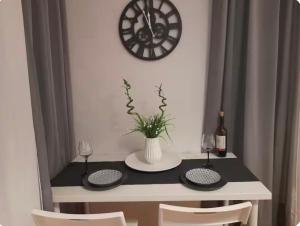 F5 studio near the sea