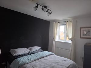 Driftmark Beachfront location Aberavon Beach Sea Views Large Driveway parking private site fibre optic wi fi