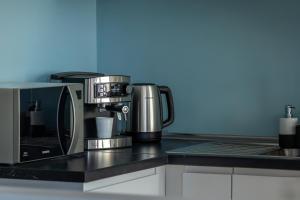 Quieta 6 - Renovated 70s Apartment - ItalyWeGo