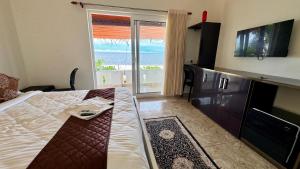 Alivious Beach Homestay
