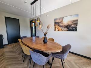 Lutz Watervillas Balk