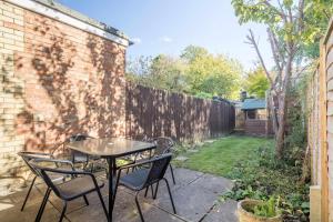 Stylish 2-Bedroom House in the Heart of Cambridge