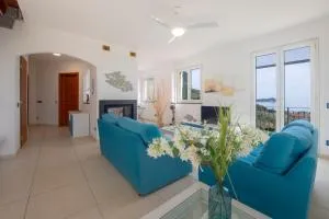 257b - Villetta Maiso - Vista Mare, Giardino e Piscina Privata a 2 minuti di auto dalle spiagge e mare - PARCHEGGIO PRIVATO INCLUSO - 卡迪拉瓦尼亚