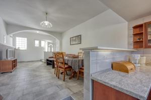 Apartment Basta 