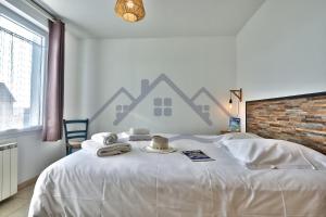 Appartements LocaLise - B02- Appartement vue mer - Plage et centre a pied - Balcon - Wifi inclus - Draps inclus - Animaux bienvenus : photos des chambres