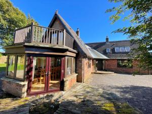 Beautiful 5BR House near Gretna Green with Garden Pass the Keys