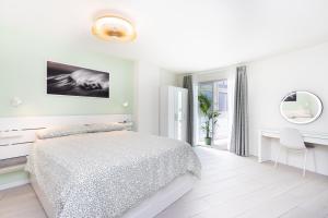 Home2Book Chic Oceanview Apartment, Mesa del Mar