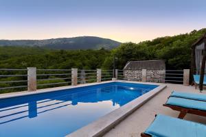 Villa Eugenia for 8 people with private pool & large garden only 3 km from the beach 