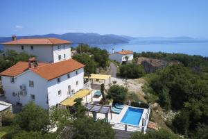 Villa Eugenia for 8 people with private pool & large garden only 3 km from the beach