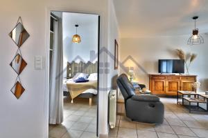 Appartements LocaLise - C02 - Vue mer - Balcon - Plage juste a cote - Centre et port a pied - Wifi inclus - Draps inclus - Animaux bienvenus : photos des chambres