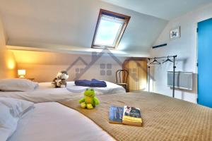 Appartements LocaLise - C02 - Vue mer - Balcon - Plage juste a cote - Centre et port a pied - Wifi inclus - Draps inclus - Animaux bienvenus : photos des chambres