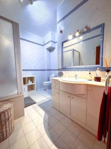 Big Private Chill Room