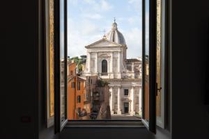 iFlat Vatican & Navona Brand New Chic Apartment