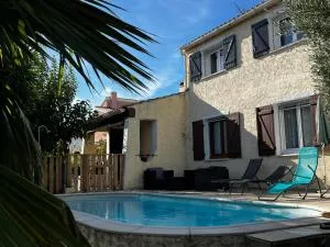 Maison proche de Hyeres avec piscine privée, terrasse et jardin - La Farlède