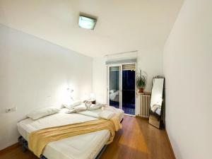 Step to El Pilar 2 Turistea