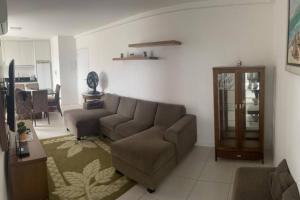 Ap a 2 quadras da praia e próximo ao Beto Carrero