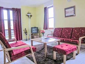 Holiday Home Stárkov by Interhome