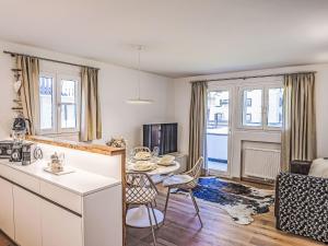 Apartment Chesa Palüdin 1 - Celerina by Interhome