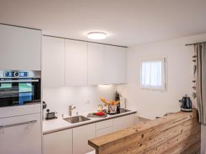 Apartment Chesa Palüdin 1 - Celerina by Interhome