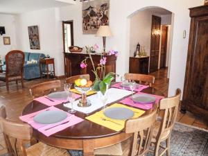 Holiday Home Domaine de Saint Martin by Interhome