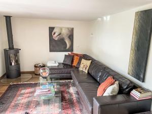 Holiday Home Chalet Tannengüetli by Interhome