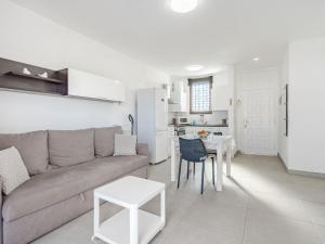 Apartment Parque Don Jose Vista Teide by Interhome
