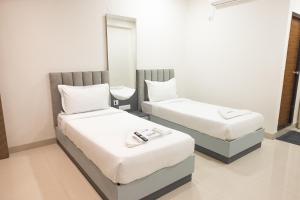 Hotel Radhe Pride Hitech City