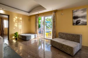 Sunset Bliss Pereybere 4