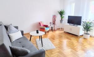 Apartament Tektoniczna Ślichowice, Targi, Faktura