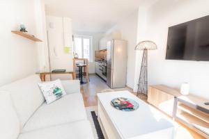 PREMIUM T2 neuf 2ème étage ultra Centre Lorient par Groom