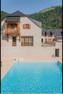 Appartements T2 Cabine 4 a 6 pers Vue Montagne et Piscine : photos des chambres