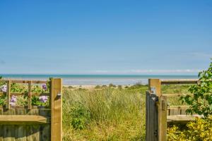 Xanadune Beach House by Bloom Stays