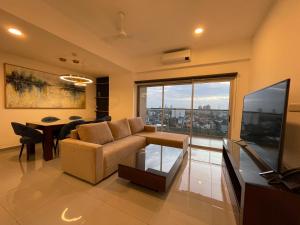 Iconic Home Stays 16th Floor, Iconic Galaxy