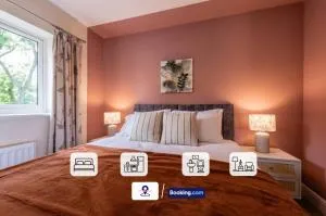 Last-Minute Secure ! 4 -Bed House By Finesse Stays Short Lets & Serviced Accommodation Wakefield With Parking, Contractors - Featherstone