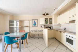 LE CASANOVA avec balcon au cœur du centre-ville